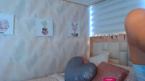 Nathalie Rose online show from April 22, 2:14 pm