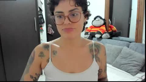 natt_op online show from April 22, 2:52 am