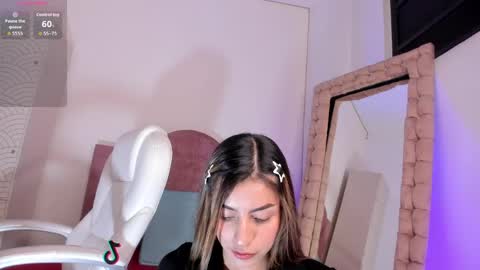 Naty online show from April 20, 8:23 pm