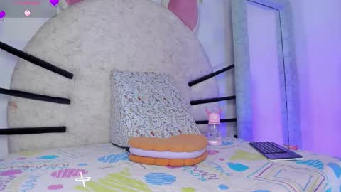 Snapshot of nattaly_adams_ chatting on September 26, 11:34 pm Naty online show from September 26, 11:34 pm