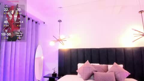 nattashaa online show from April 27, 1:52 pm