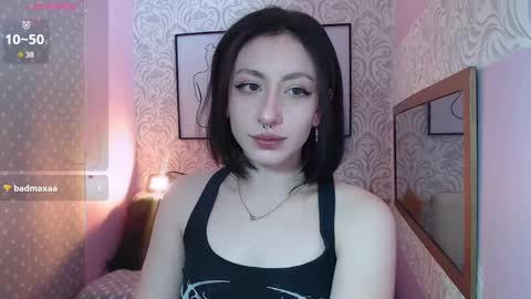 Snapshot of natty_33 chatting on March 5, 2:56 pm Natt.....3 online show from March 5, 2:56 pm
