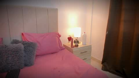Nathalie online show from April 23, 7:49 pm