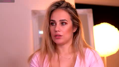 Natty online show from December 22, 3:20 am