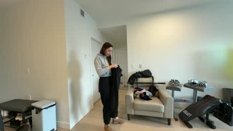 NATTY FIERROS online show from April 15, 8:20 pm