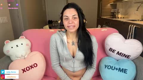 Snapshot of nattywithoutdaddy chatting on February 5, 8:14 pm NATTY FIERROS online show from February 5, 8:14 pm