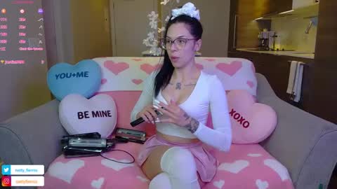 Snapshot of nattywithoutdaddy chatting on January 21, 7:39 pm NATTY FIERROS online show from January 21, 7:39 pm