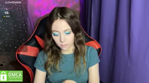 natural_babe666 online show from September 17, 9:46 pm