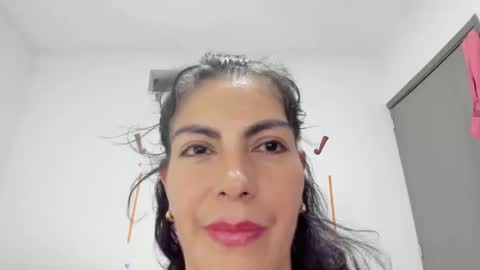 Snapshot of naturalsexlatin chatting on December 22, 4:50 am Andrea online show from December 22, 4:50 am