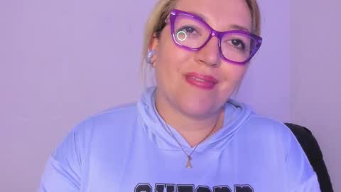 Snapshot of naty__mature_ chatting on October 12, 11:40 pm Nataly online show from October 12, 11:40 pm