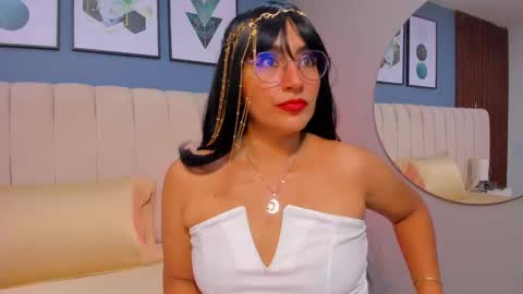 Snapshot of naty_bush chatting on September 14, 7:23 pm Naty bush online show from September 14, 7:23 pm