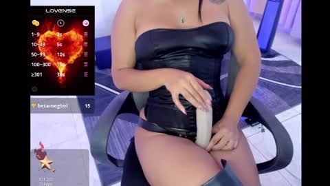 Snapshot of naty_nattty chatting on January 22, 2:37 am Natalia online show from January 22, 2:37 am