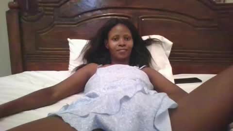 Snapshot of naughty_babe000 chatting on September 20, 10:46 am alisha online show from September 20, 10:46 am