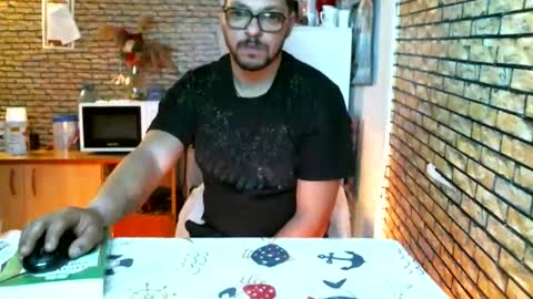 elena-andrei online show from March 8, 5:11 am