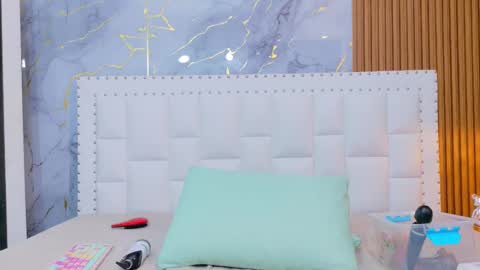 Snapshot of naughty_ebonyy chatting on September 27, 3:14 am SASHA online show from September 27, 3:14 am