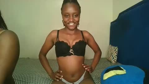 Snapshot of naughty_ellaa chatting on September 29, 6:35 pm naughty_ellaa online show from September 29, 6:35 pm