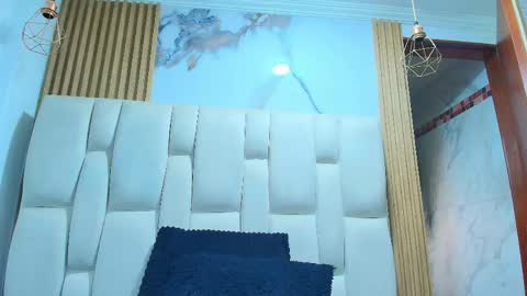 Kitten online show from April 23, 11:50 am