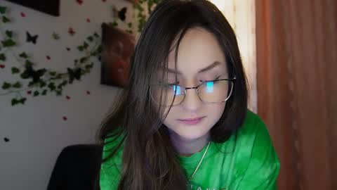 Snapshot of naughtyhomemade17 chatting on February 15, 10:44 am Mya Alexya online show from February 15, 10:44 am