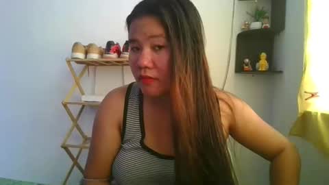 naughtyhotladyxx online show from April 2, 6:44 am