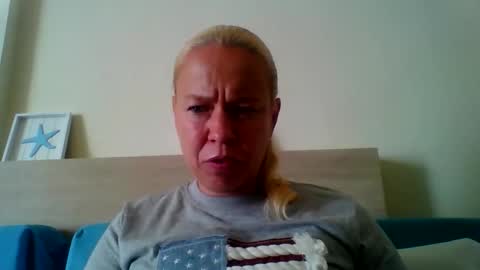 naughtyjennyblondeuk online show from April 16, 1:55 pm