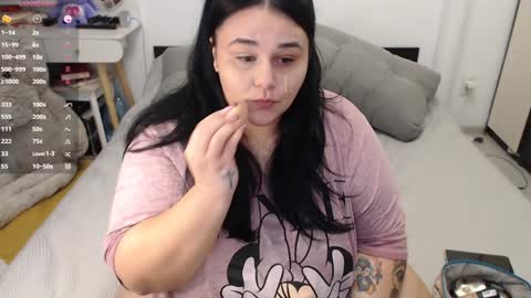 Chris online show from February 8, 1:44 pm