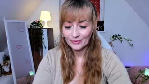 Snapshot of naughtymilane chatting on October 4, 9:08 pm Milana - on air every day except Wednesday from 9 pm to 4 am European time online show from October 4, 9:08 pm