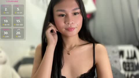 your girlfriend mira online show from April 22, 9:23 pm