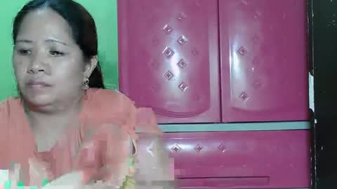Snapshot of naughtymom26 chatting on September 10, 8:25 am naughtymom26 online show from September 10, 8:25 am