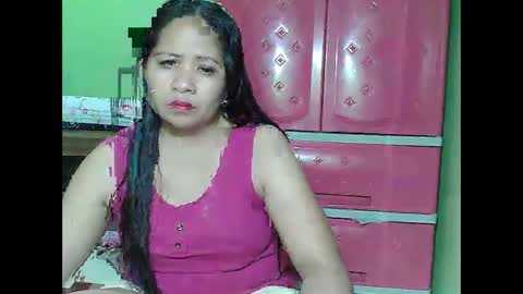 Snapshot of naughtymom26 chatting on September 26, 5:05 am naughtymom26 online show from September 26, 5:05 am