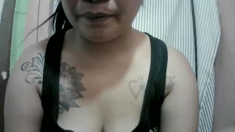 naughtymom_33 online show from April 9, 7:36 am