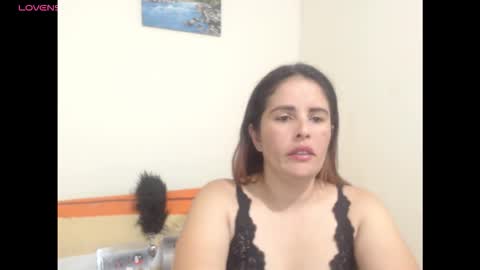 keyra online show from February 9, 8:38 am