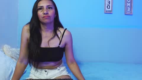 Snapshot of naya_10 chatting on September 29, 10:37 pm naya_10 online show from September 29, 10:37 pm