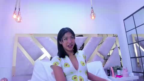 Snapshot of nayara_macherano chatting on March 3, 9:16 am nayara_macherano online show from March 3, 9:16 am