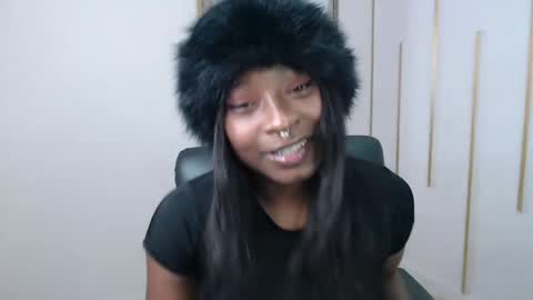 Nayaris 3 online show from April 26, 3:10 pm