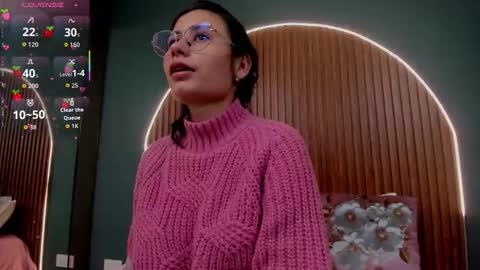 Naye  online show from November 19, 3:39 am