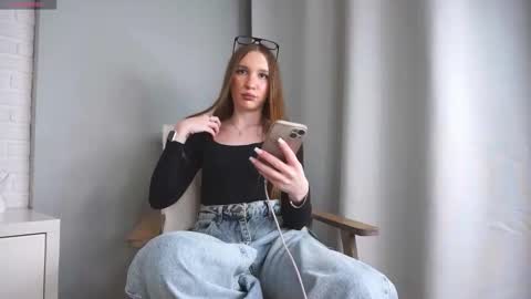 Anika online show from March 30, 4:50 pm