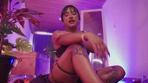 Nefertari online show from July 6, 3:03 pm