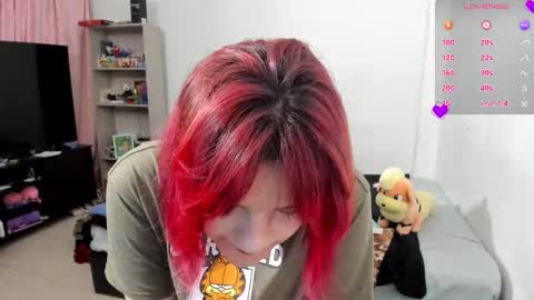Snapshot of neeko_lol_ chatting on September 22, 8:02 am Geek Nicole im Neeko UwU online show from September 22, 8:02 am