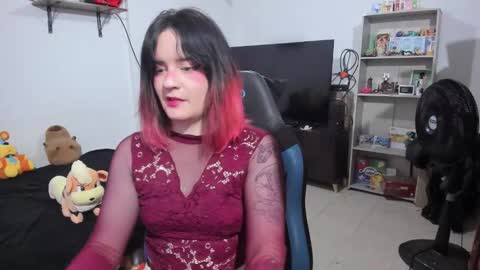 Geek Nicole    im Neeko UwU online show from February 13, 3:24 pm