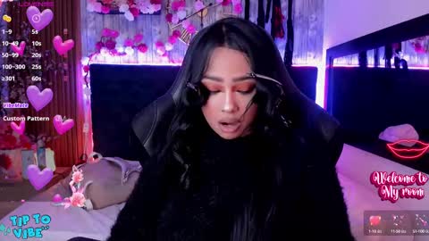 Miah online show from September 25, 11:42 am