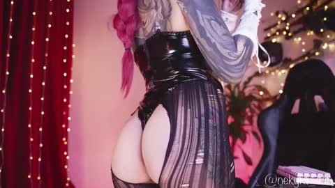 Mely  Birthday party saturday night BYO online show from December 20, 12:25 am