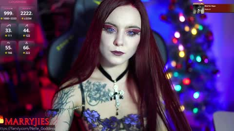 Snapshot of nelle_ chatting on January 10, 9:55 am online show from January 10, 9:55 am