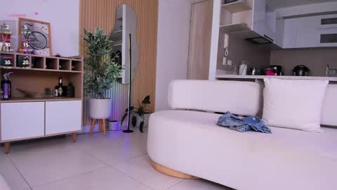 Snapshot of nemisha chatting on September 12, 2:02 pm nemisha online show from September 12, 2:02 pm