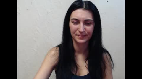 Snapshot of nensyfay_ chatting on February 19, 2:23 pm Nensy online show from February 19, 2:23 pm