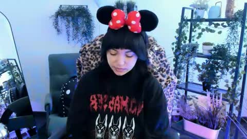 Neo Geisha online show from April 27, 6:10 am