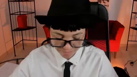 Neo Geisha online show from July 7, 6:47 am