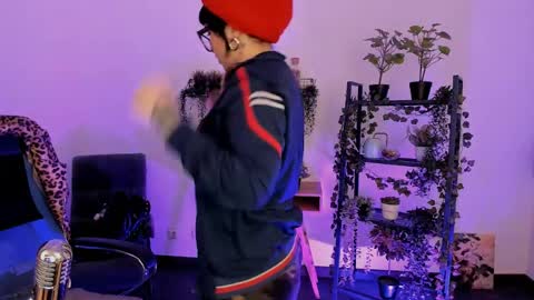 Neo Geisha online show from March 29, 4:06 pm