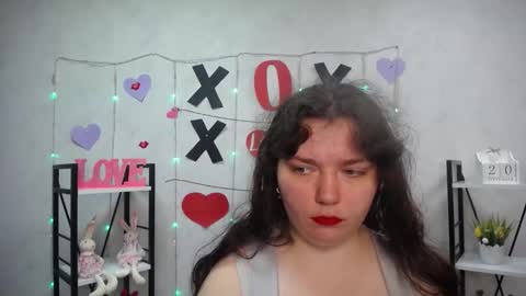 Snapshot of neonilalisova chatting on September 20, 5:39 am NeonilaLisova online show from September 20, 5:39 am