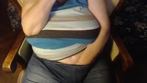 Snapshot of new_milf chatting on February 13, 4:28 pm Lilly online show from February 13, 4:28 pm