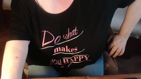 Snapshot of new_milf chatting on January 10, 5:58 am Lilly online show from January 10, 5:58 am